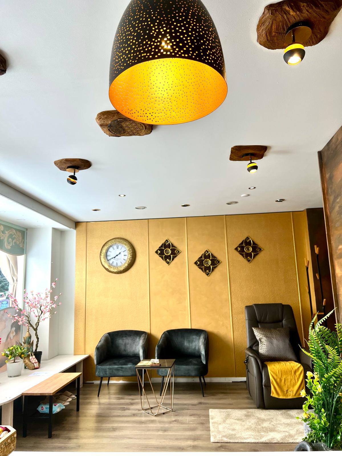 Chantra Massage Empfang